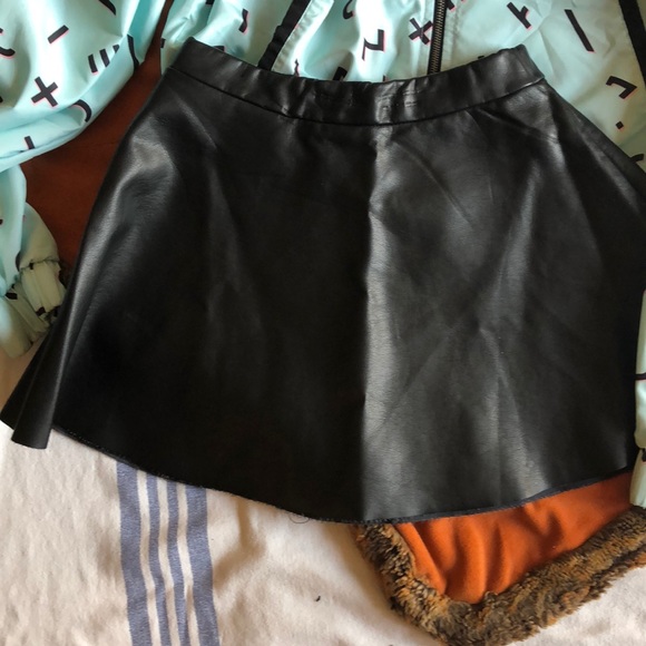 Outfit - Picture 2 of 4